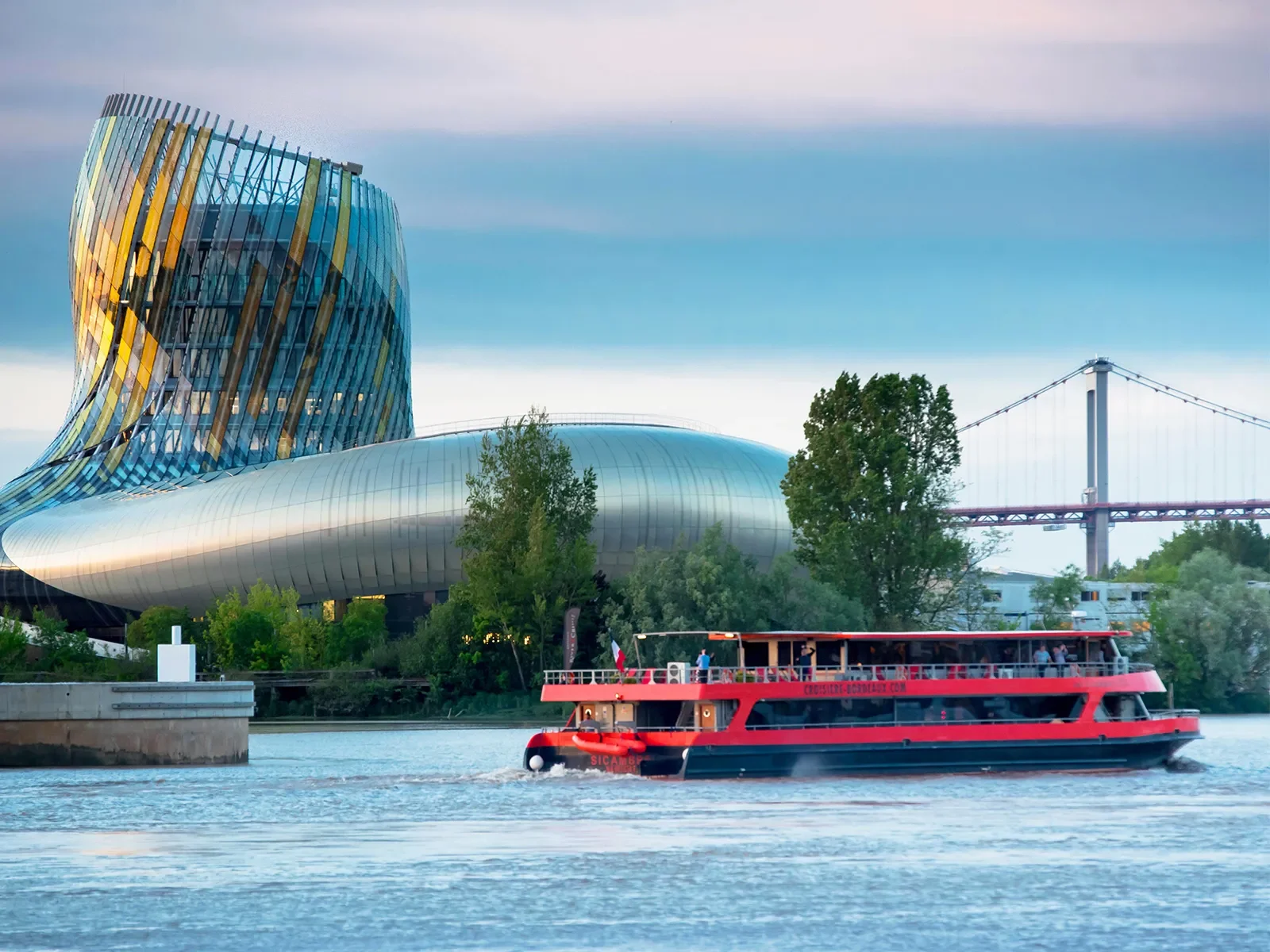 Day 5 - river wine‑tasting cruise